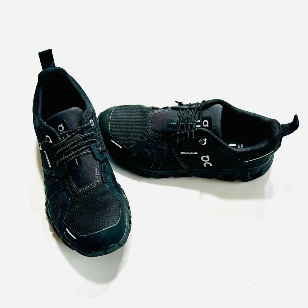 On Cloud 6 Waterproof  Women’s Sneakers